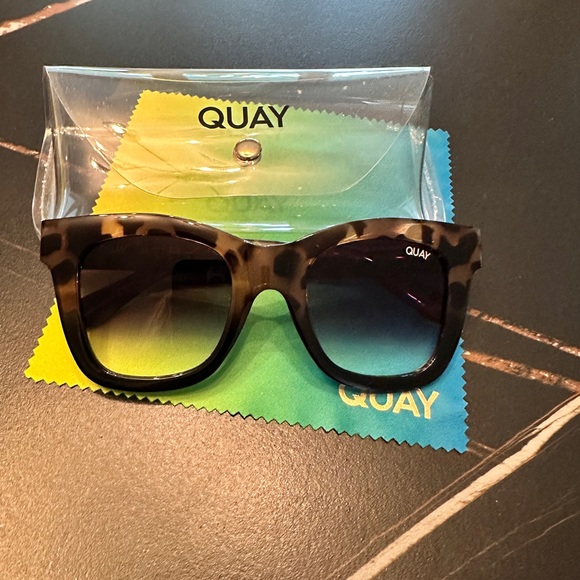 Quay After Hours XL sunglasses tortoise black/black fade - Picture 2 of 11